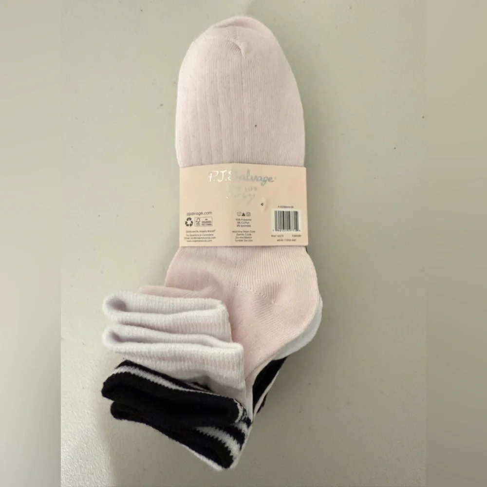 P.J. Salvage Black and White Casual Socks